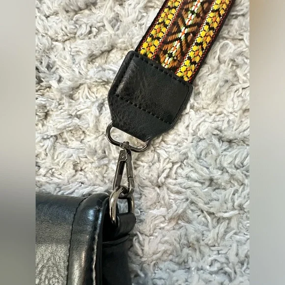 Antik Kraft black purse with reversible strap crossbody bag - Picture 6 of 10